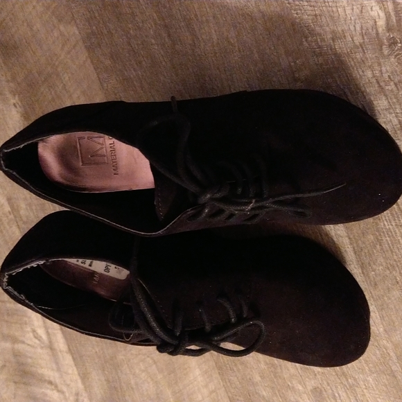 Material Girl Shoes - Material Girl Suede Wedges